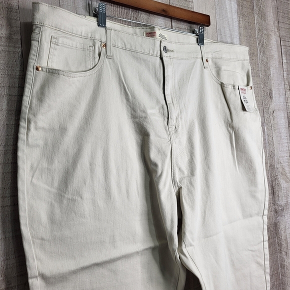 Levi's Heritage High Rise Loose Crop Jeans. Plus Sized. 28W - Picture 5 of 16